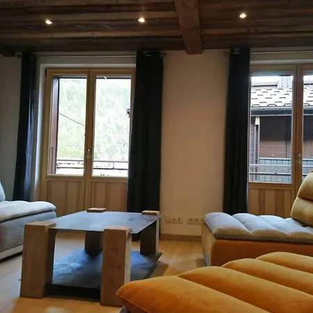 펜션 Maison Triplex De 90 M² Au Coeur D'argentiere *