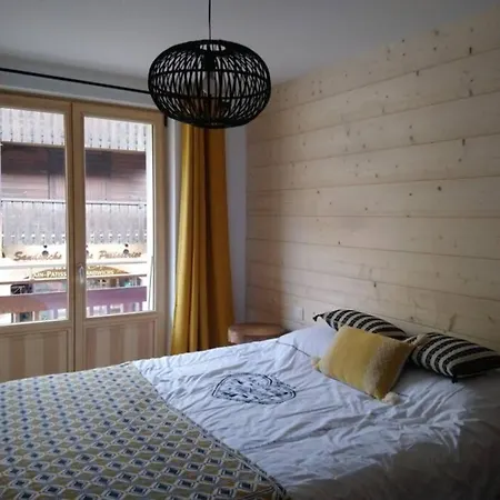 펜션 Maison Triplex De 90 M² Au Coeur D'argentiere *